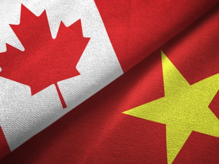 Relaciones comerciales Canadá-Vietnam / Banderas