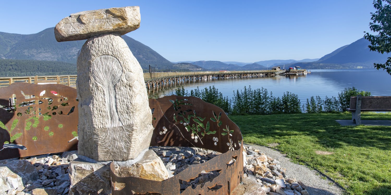 Escultura de monumentos de Secwépemc - Salmon Arm