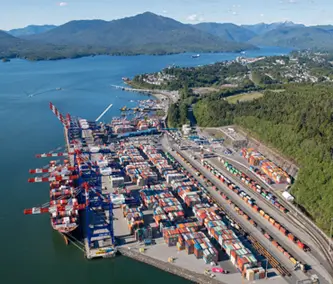 Puerto de transporte en la región de la costa norte.